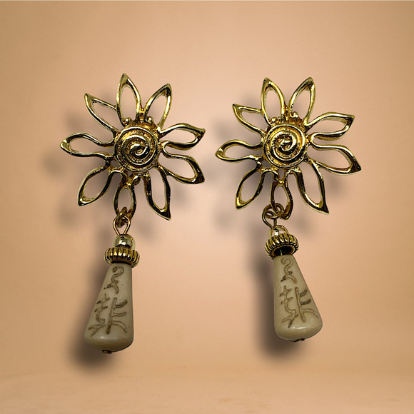 Vintage 1980's Sun or Flower Dangle Earrings Pierced Couture Runway Modernist - Picture 1 of 5